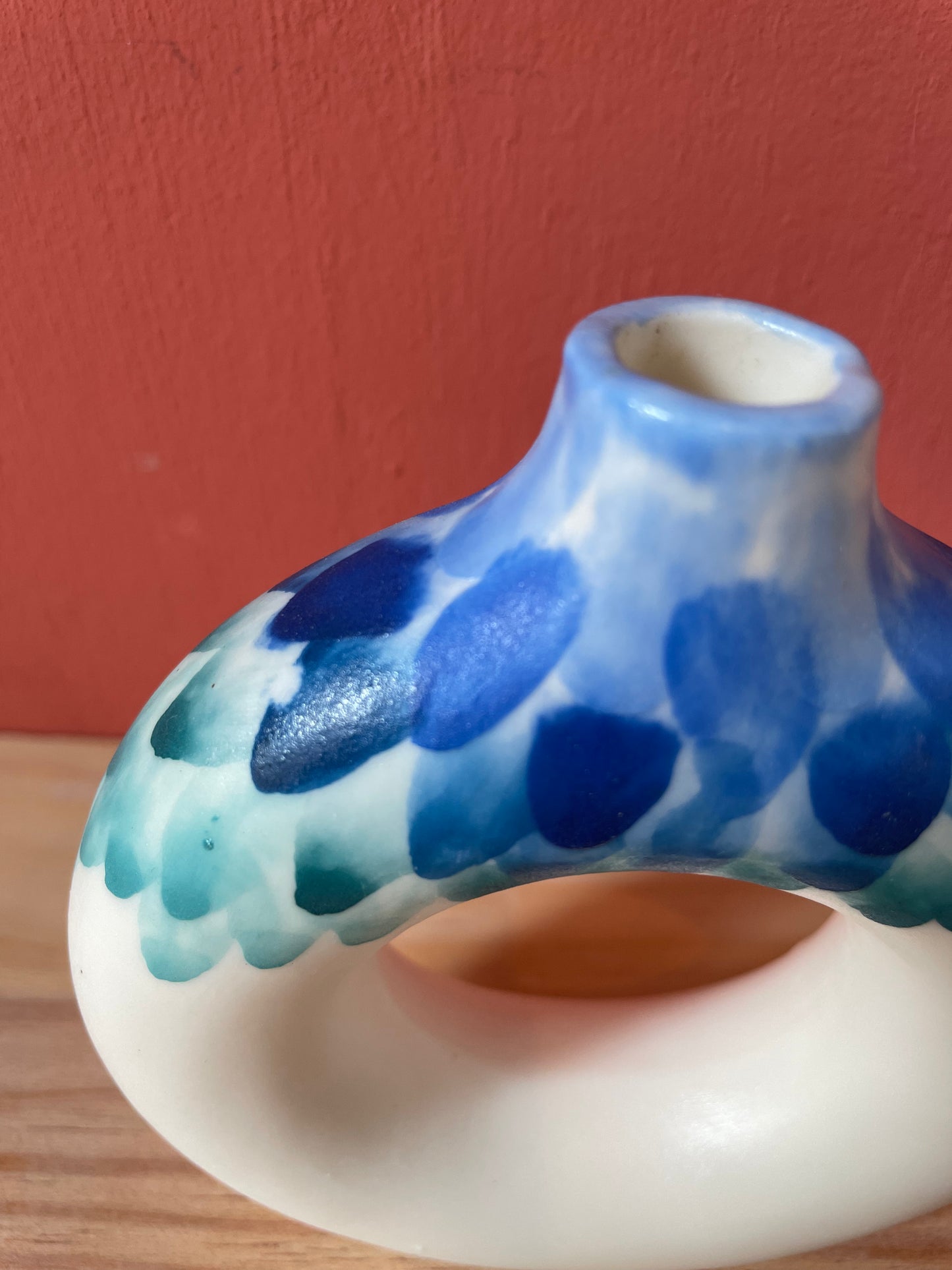 Vasetto ciambella in porcellana