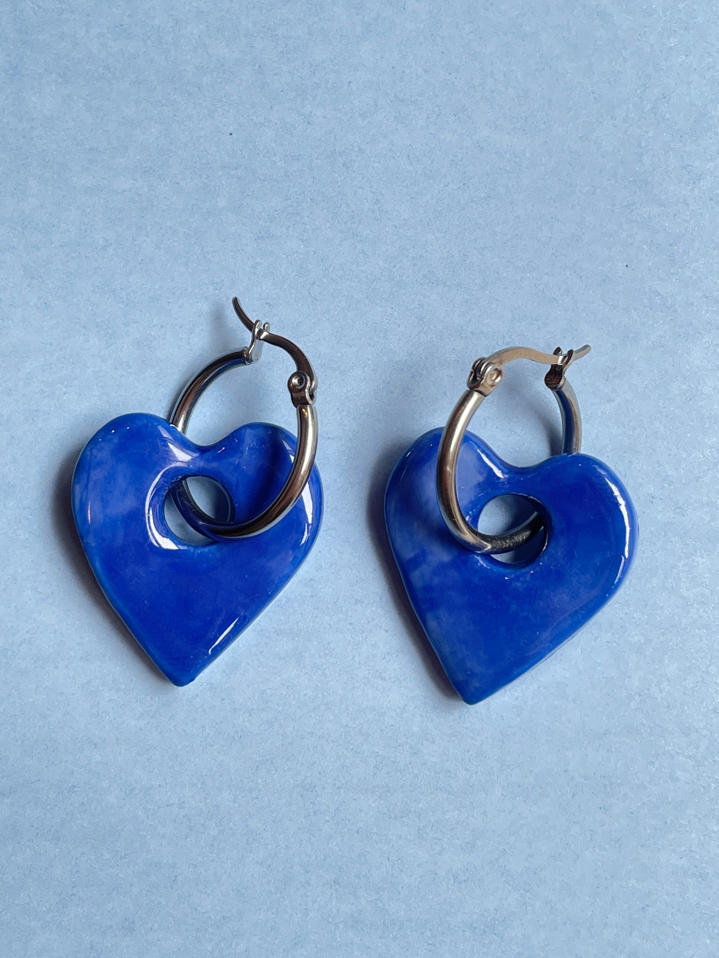 Orecchini cuore blu