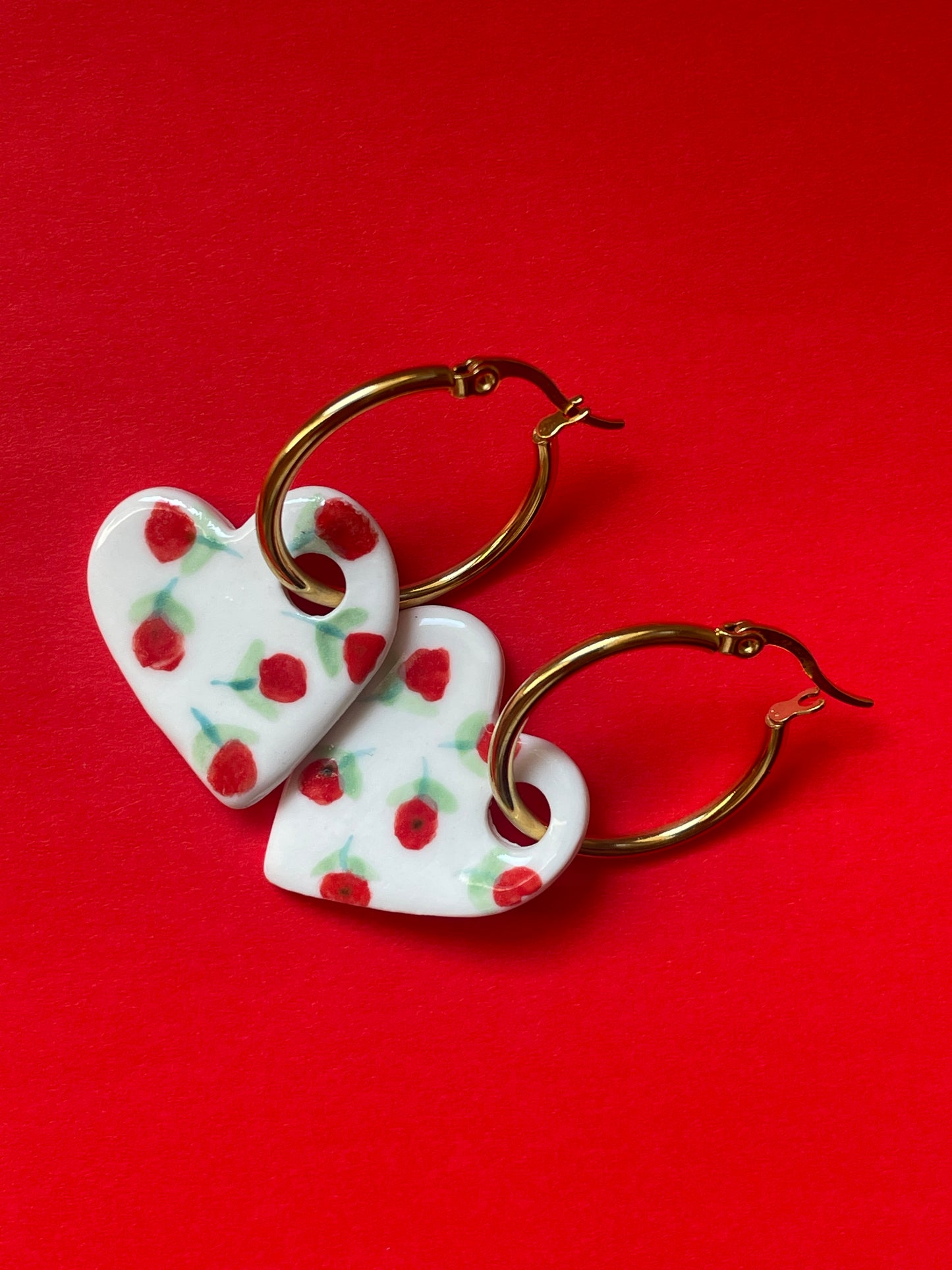 Orecchini cuore roselline