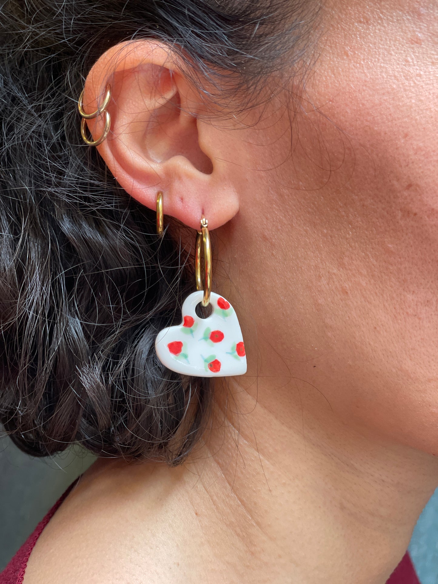 Orecchini cuore roselline